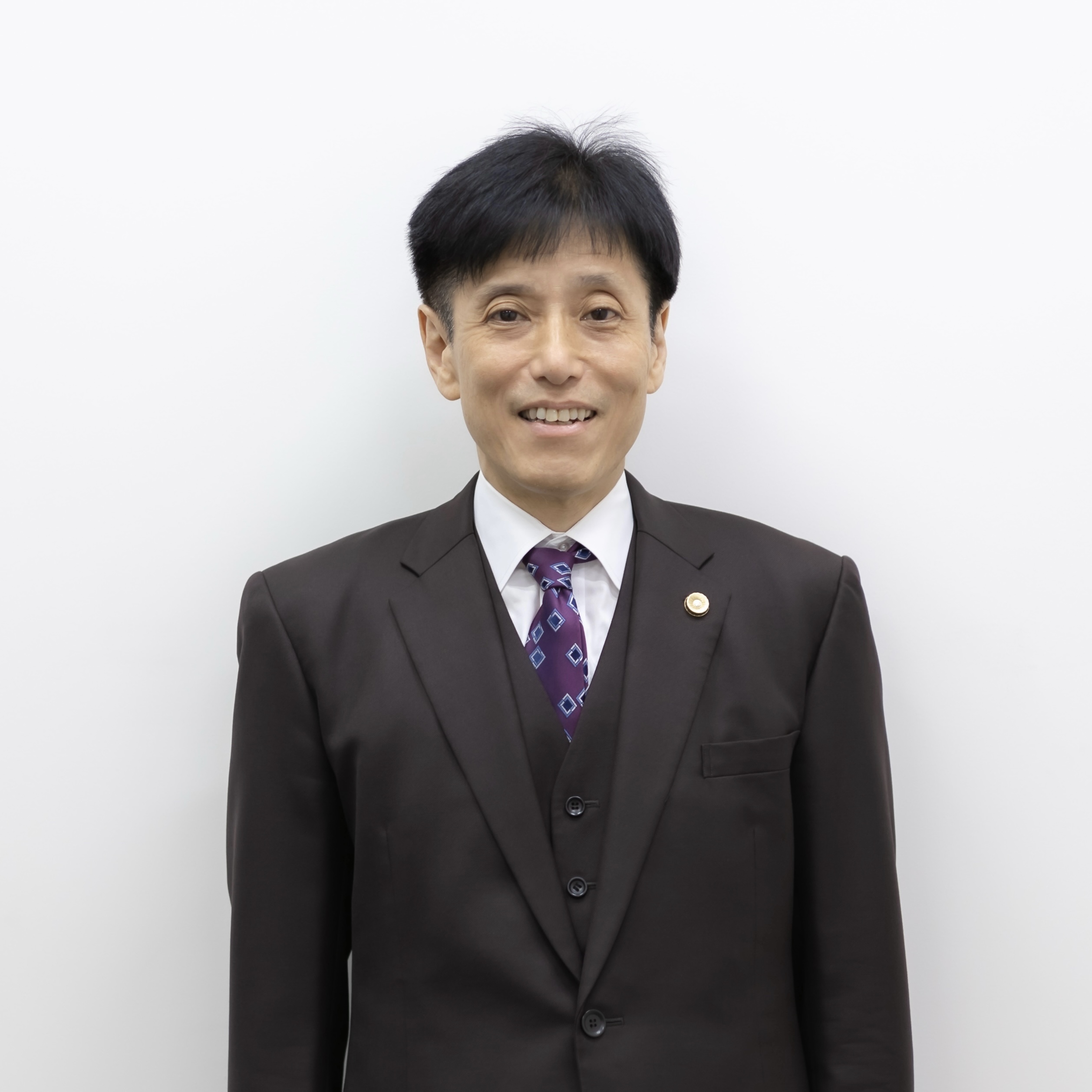 行木 愼一（SHINICHI NAMEKI）プロフィール スクエア写真