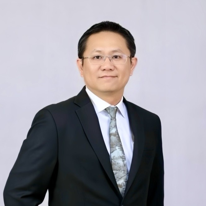 サン・タンティチャッタノン博士