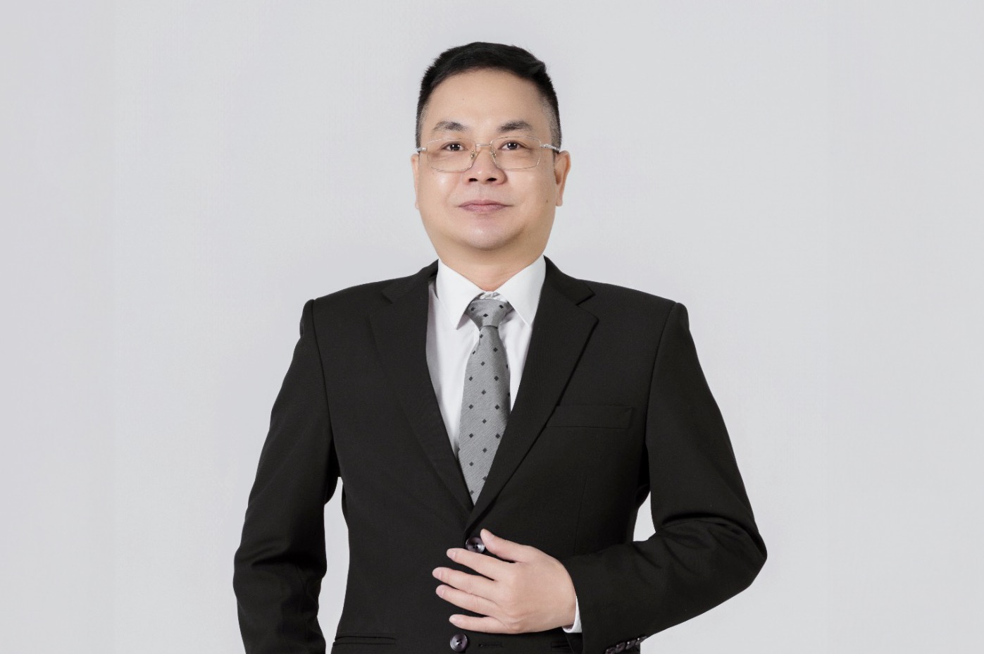 ゴ・ドゥック・フン（ワイド画像）