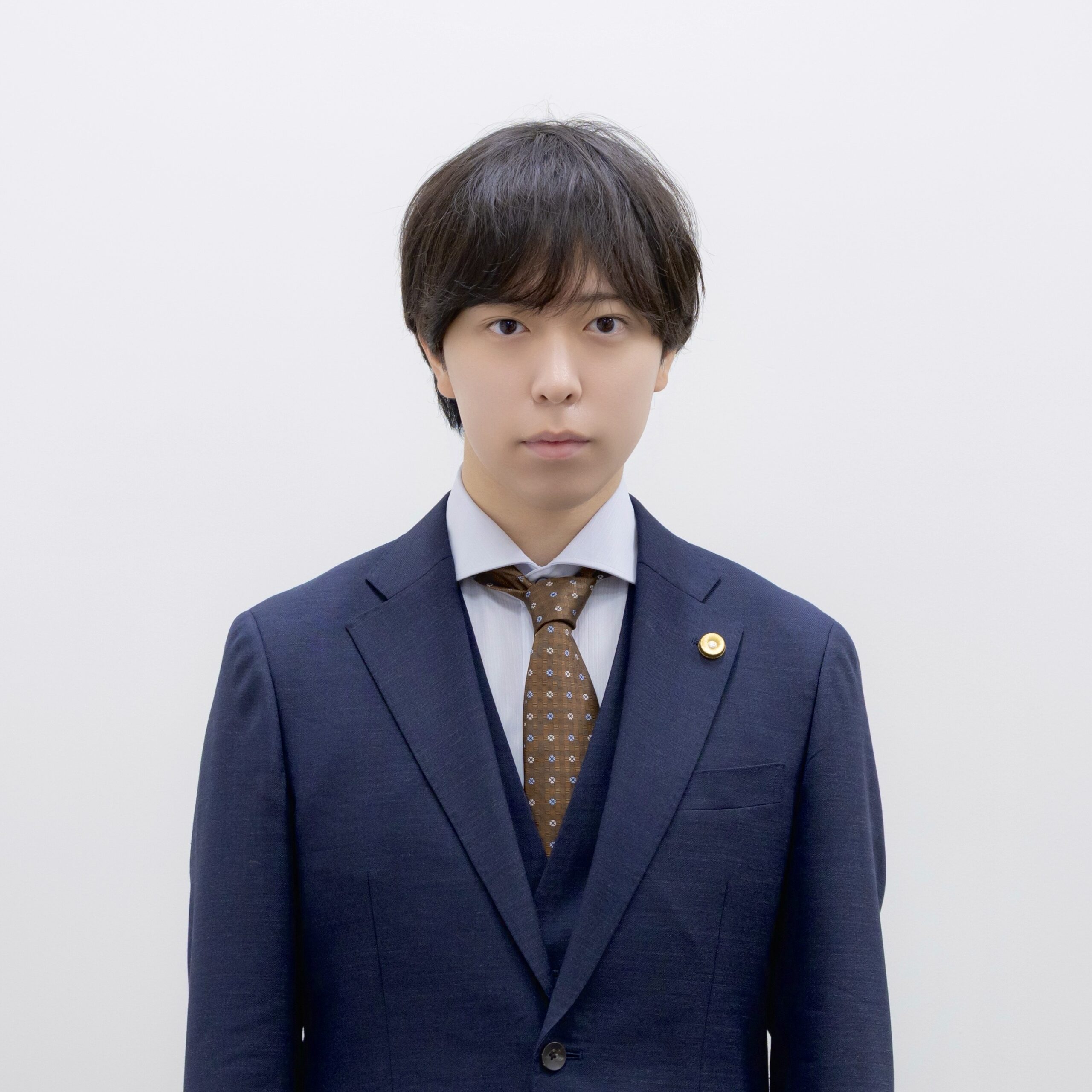 伊藤先生（YUNI ITO）プロフィール スクエア写真